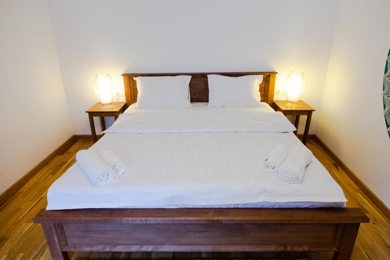 Stone Way Apartment Сибиу Екстериор снимка