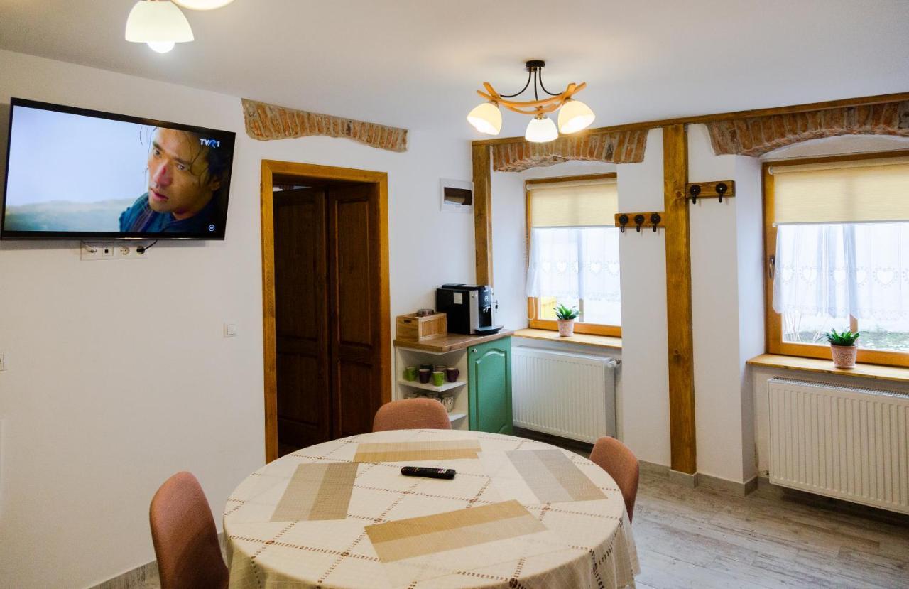 Stone Way Apartment Сибиу Екстериор снимка