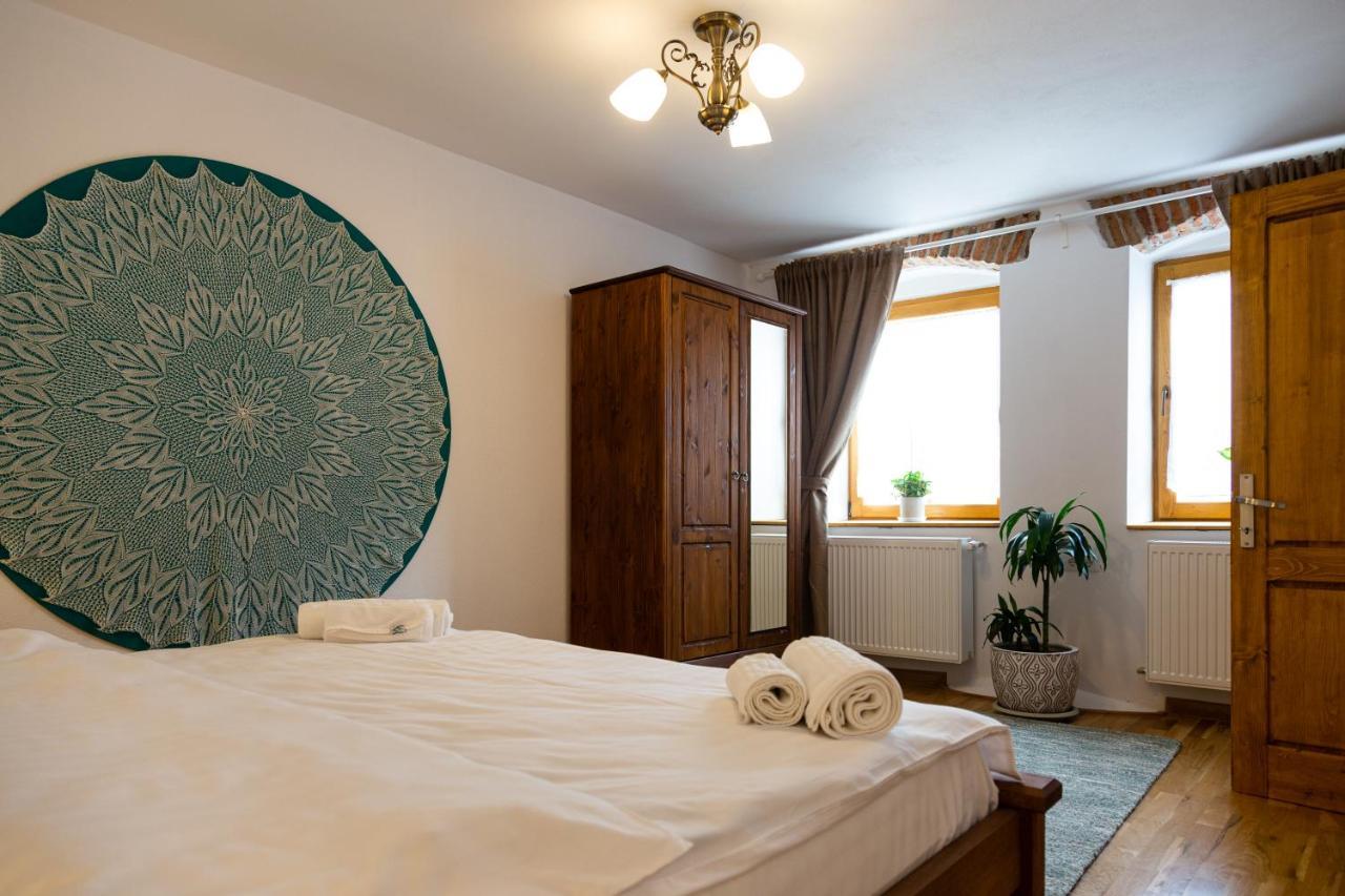 Stone Way Apartment Сибиу Екстериор снимка